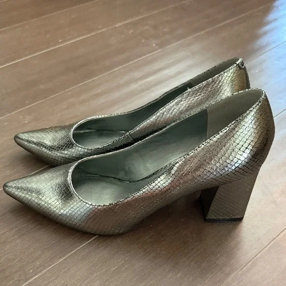 Marc Fisher Metallic Silver Heels - Picture 3 of 7
